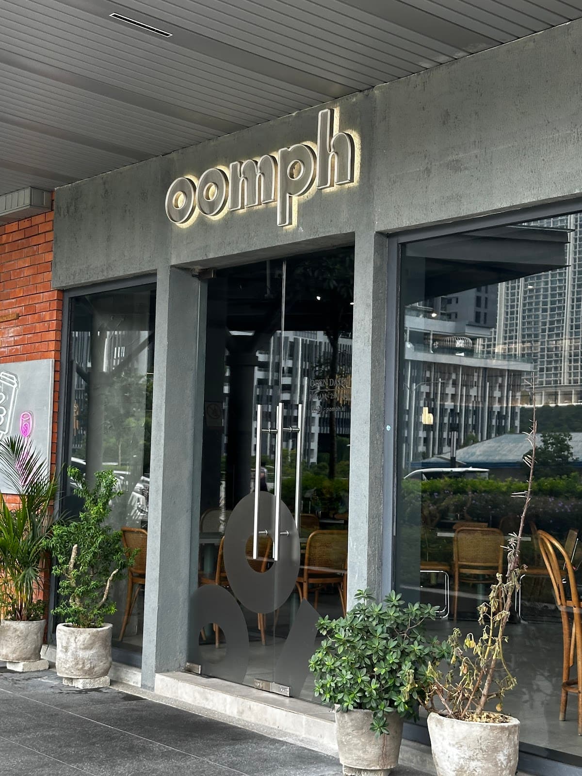 Oomph Tropika Bukit Jalil