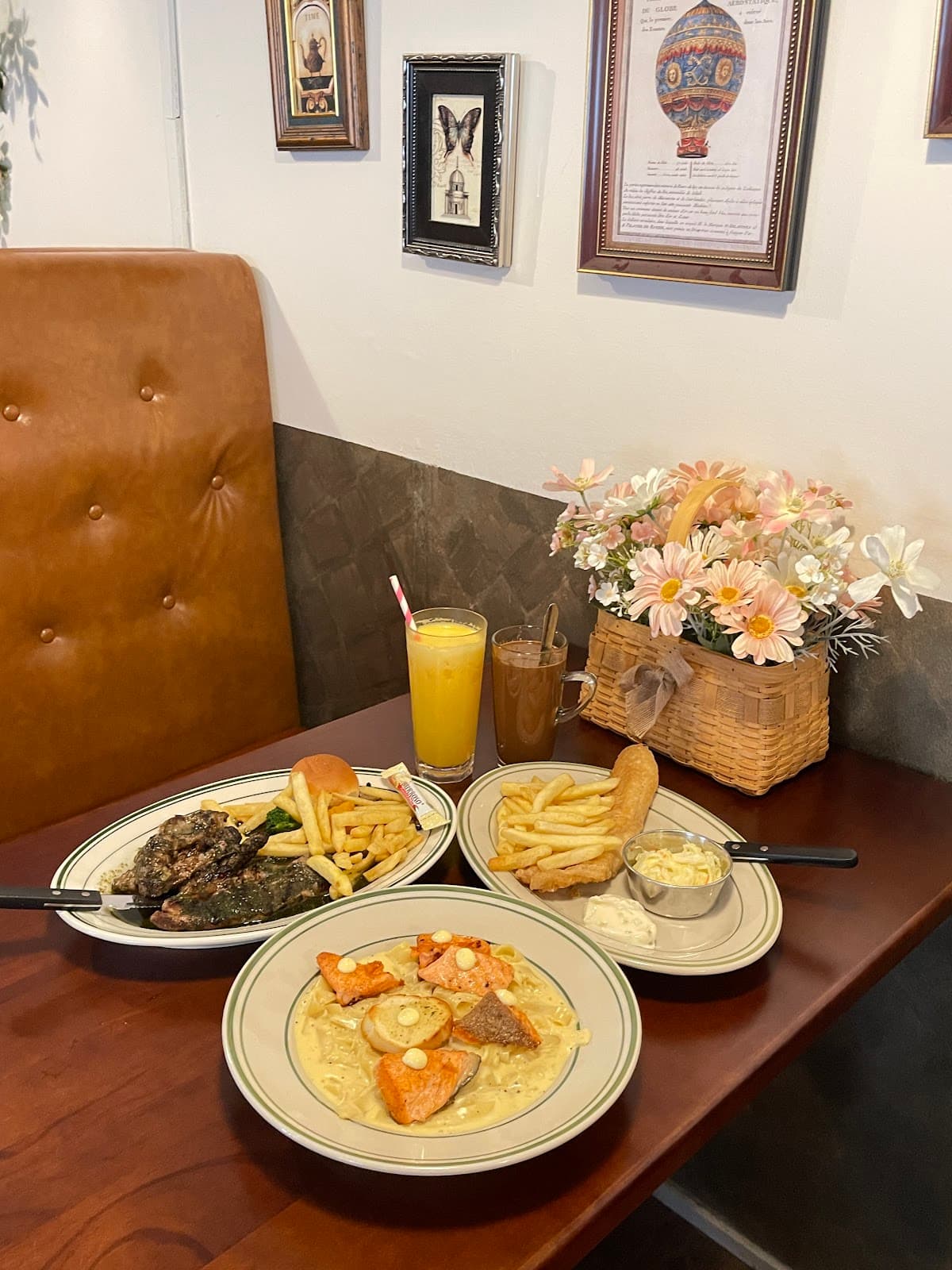 Wolfgang Cafe